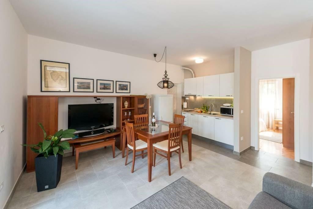 Apartments Medora 罗维尼 外观 照片